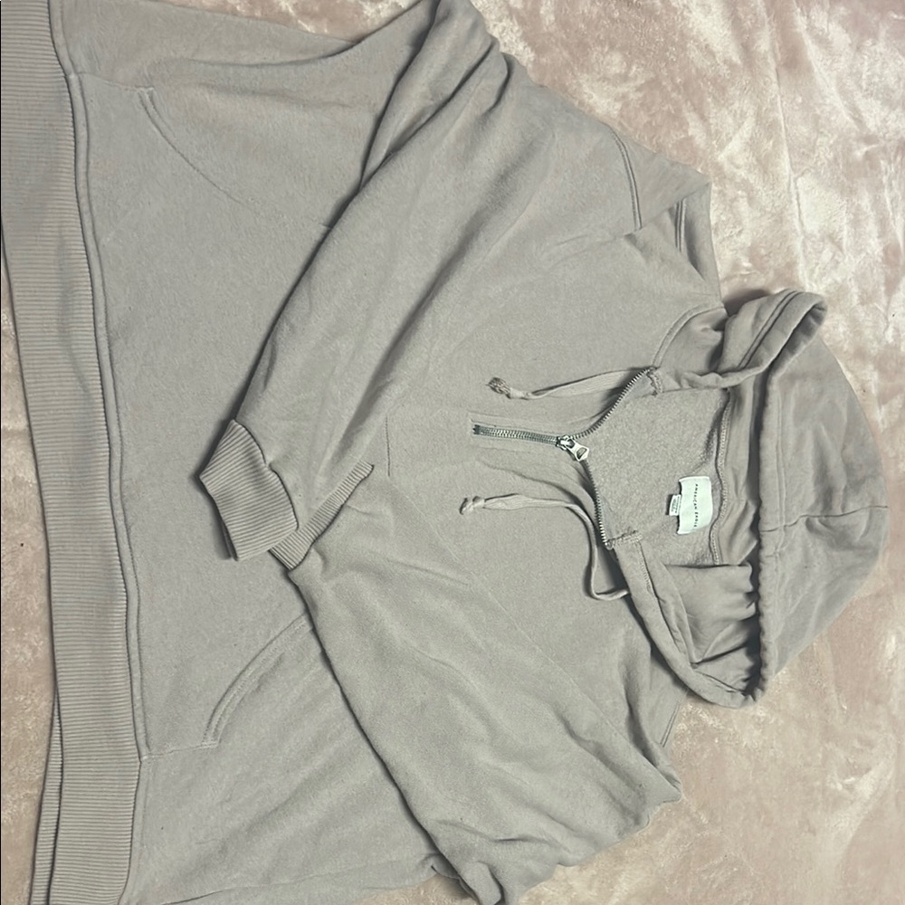 Light dusty pink American eagle half zip